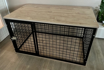 Luxusní psí klec jako součást interiérového nábytku